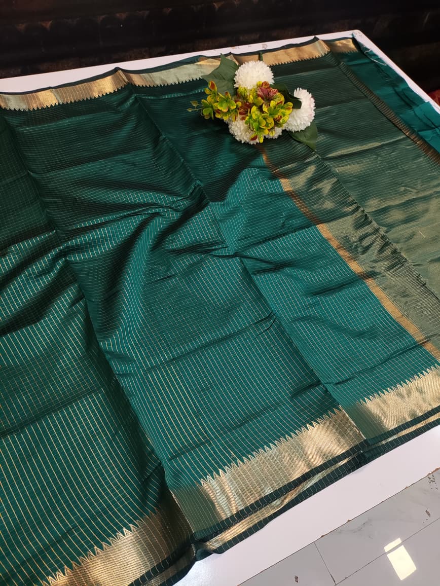 Raw Banarasi Checks Zari Saree for Wedding Wear Women