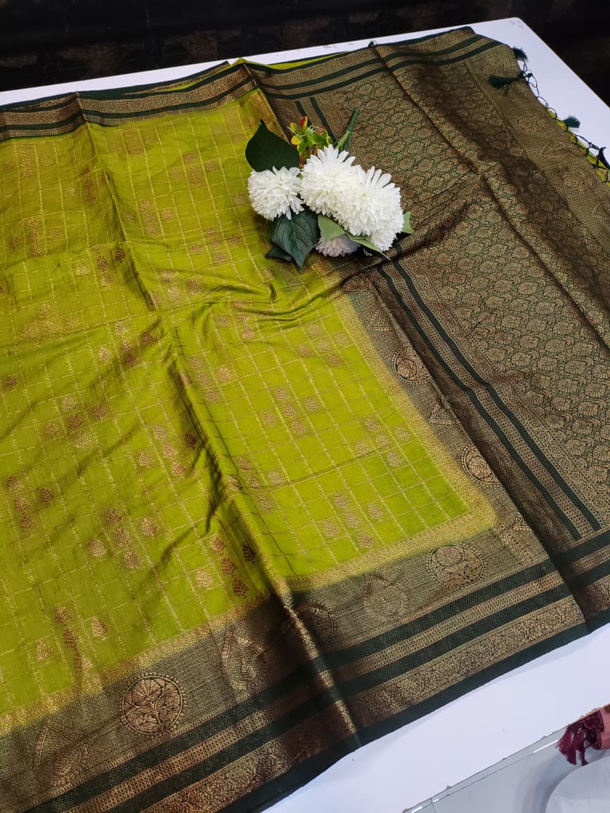 Hemanica Linen Blended Saree with elegant zari work for weddings