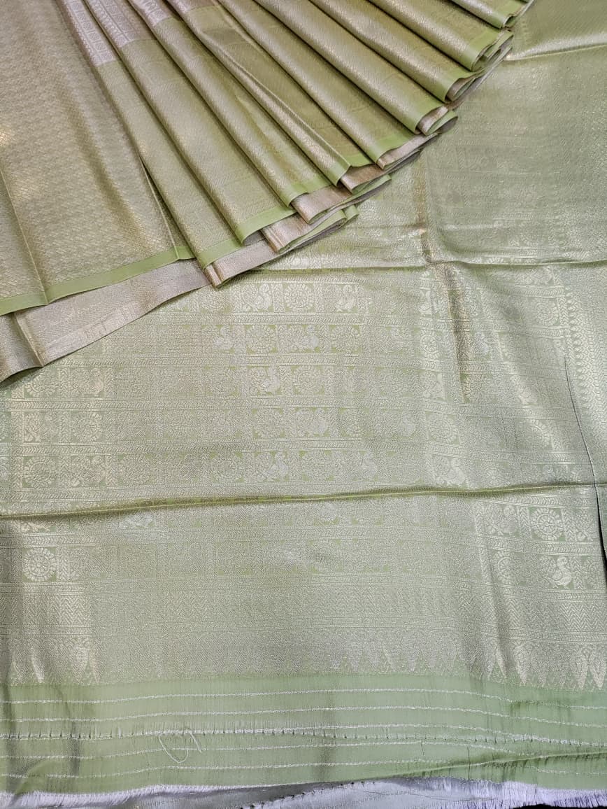 Premium Nangai Satin Silk saree for Onam festival and wedding wear