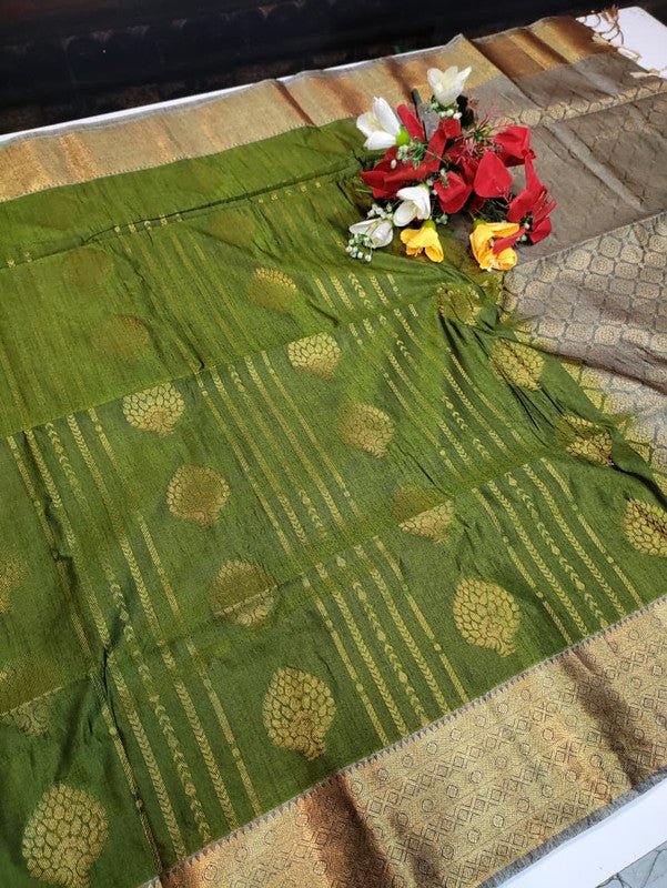 Offer Slub Silk Saree with elegant Zari work for wedding wear