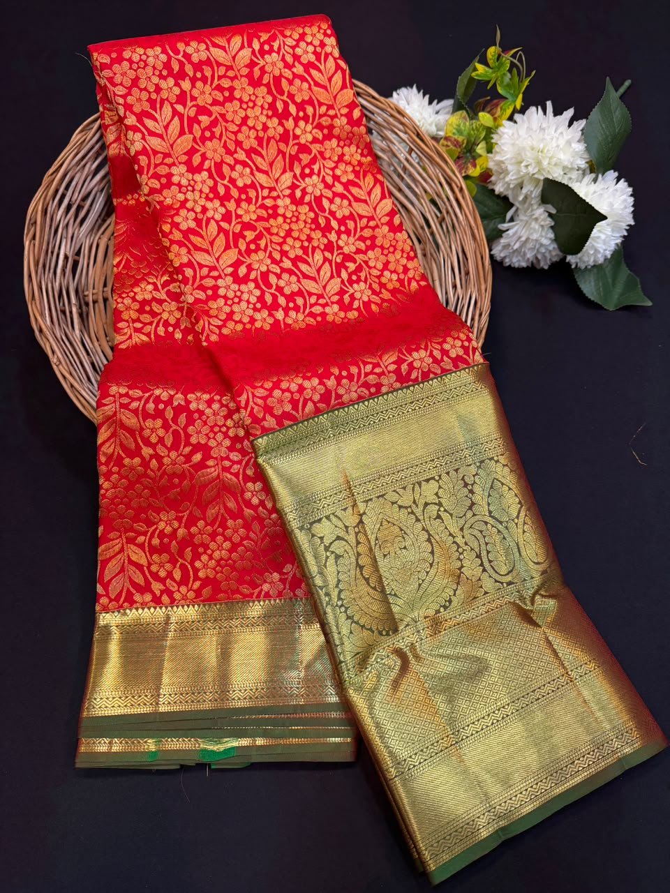 The Red Lady Pure Silk E81 - Sri Sakthi Pugazh Tex - Pure Silk