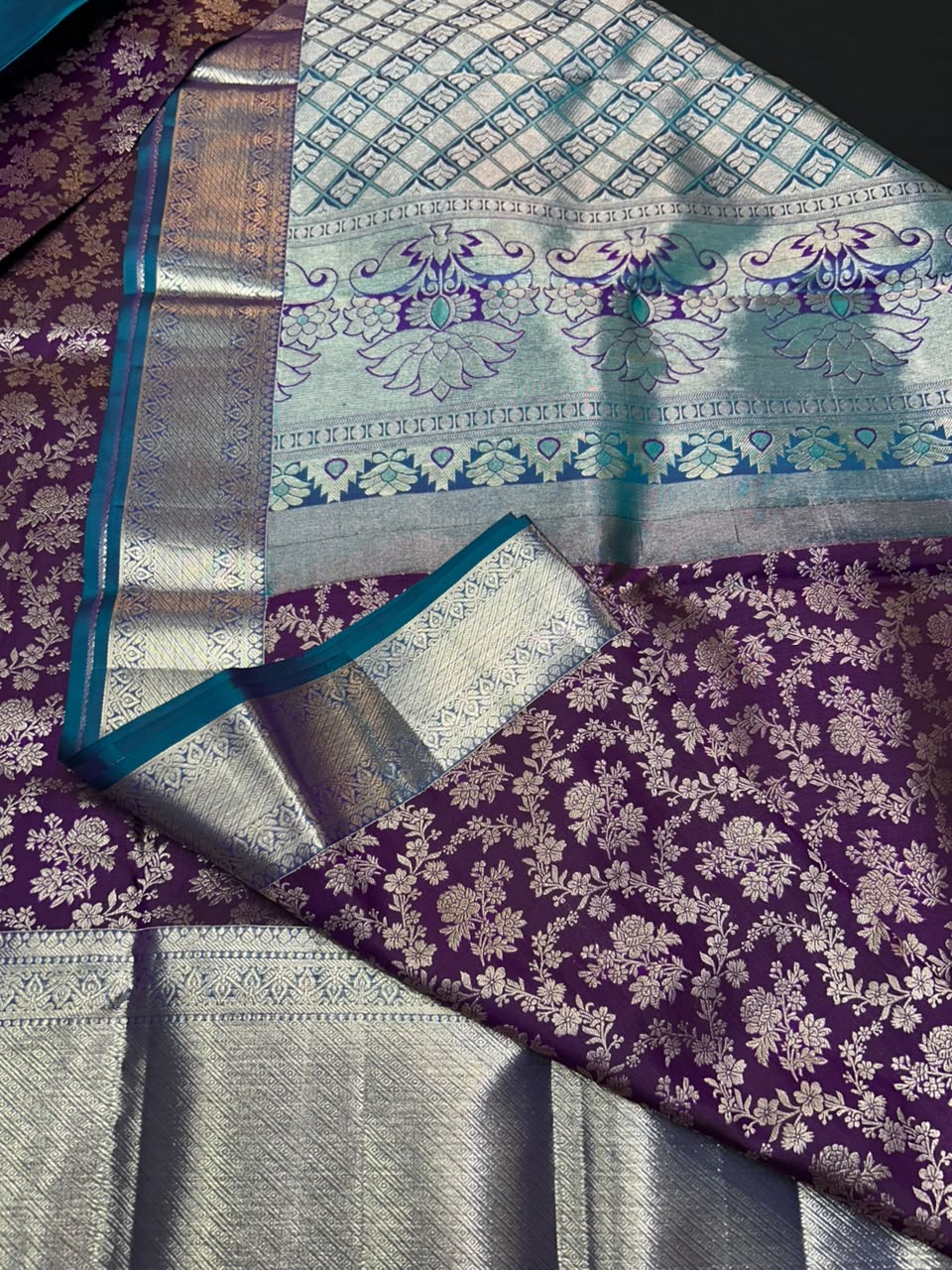 Traditional Pure Pattu E128 - Sri Sakthi Pugazh Tex - Pure Silk