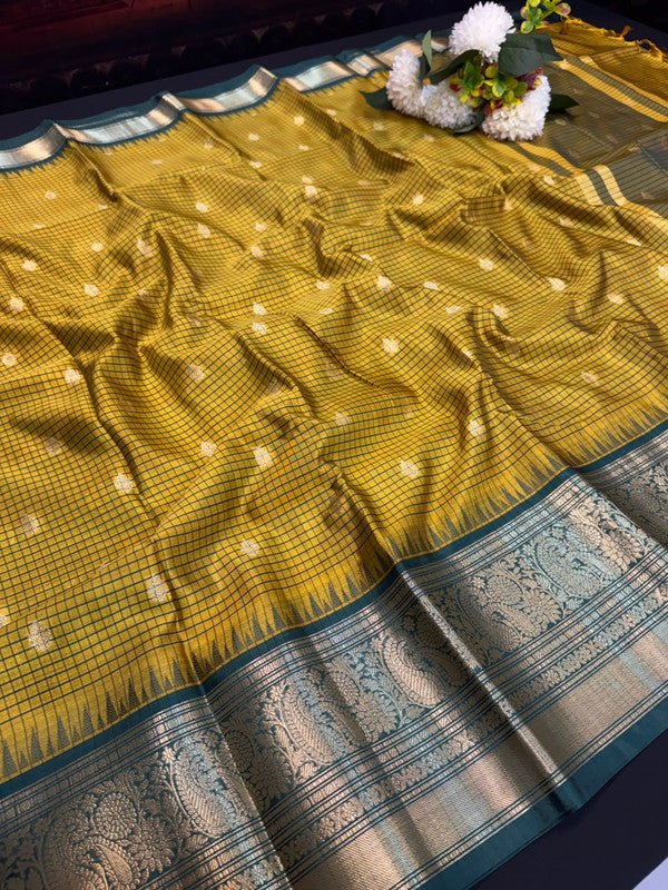 Premium Varanasi Saree in Silk Fabric with Elegant Zari Design