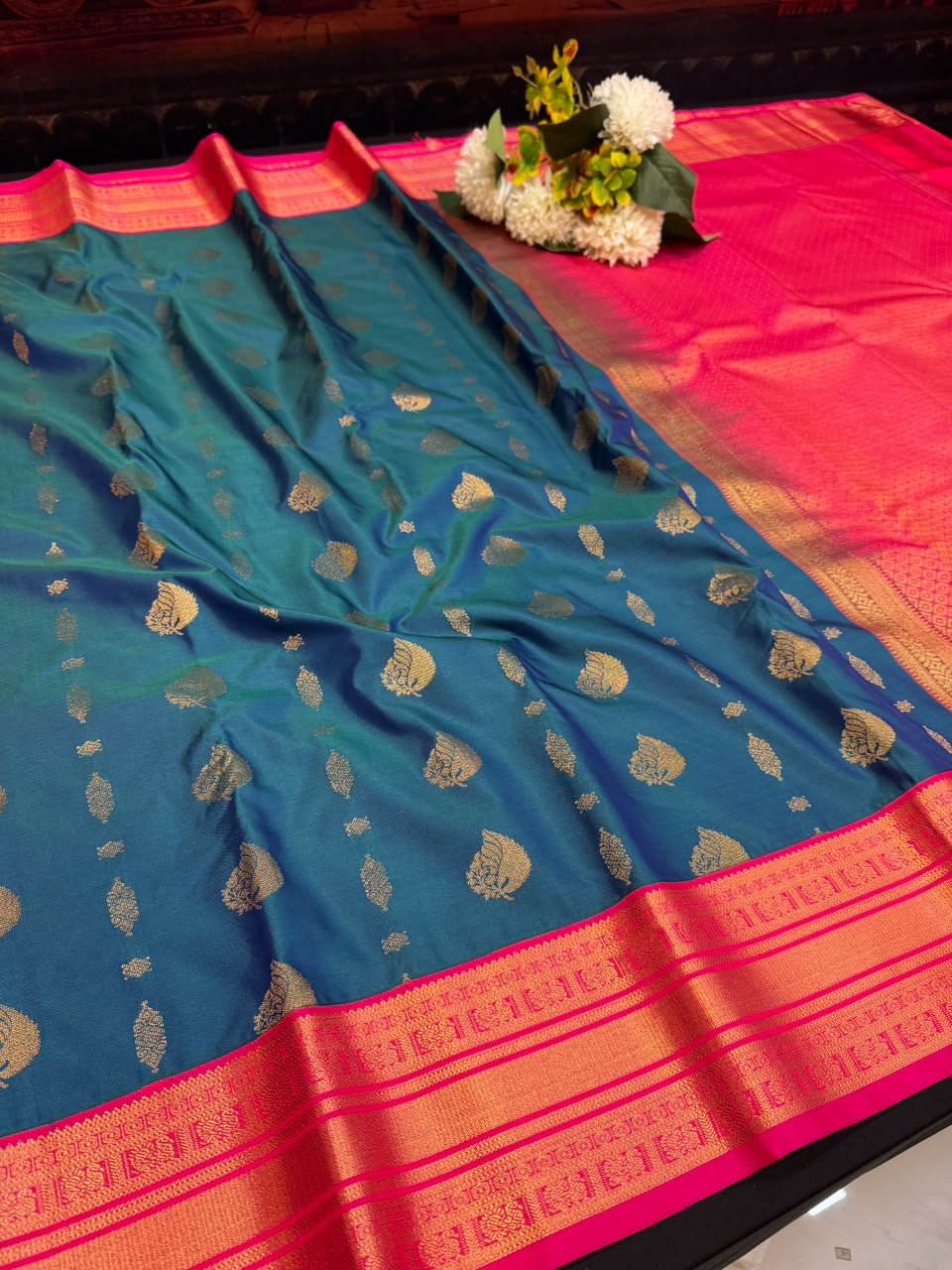 Vennila Semi Silk Saree with Zari Work for Wedding Wear