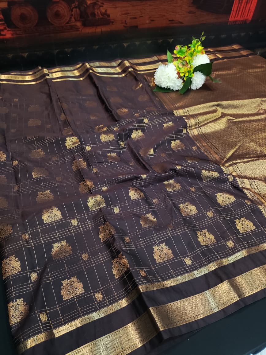 Vennila Semi Silk Saree – Stylish Casual Saree for Women