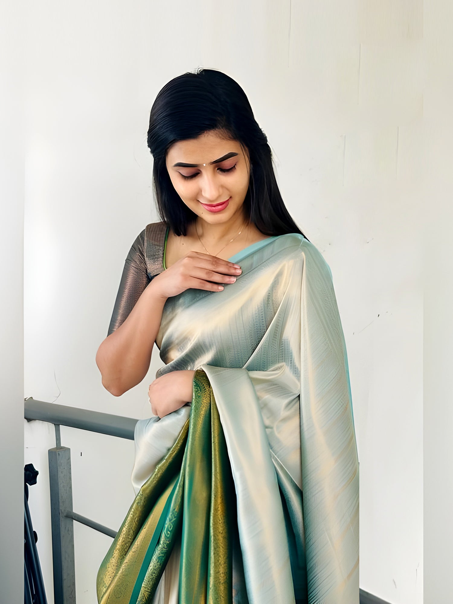 Vairaoosi Pavishna Collection