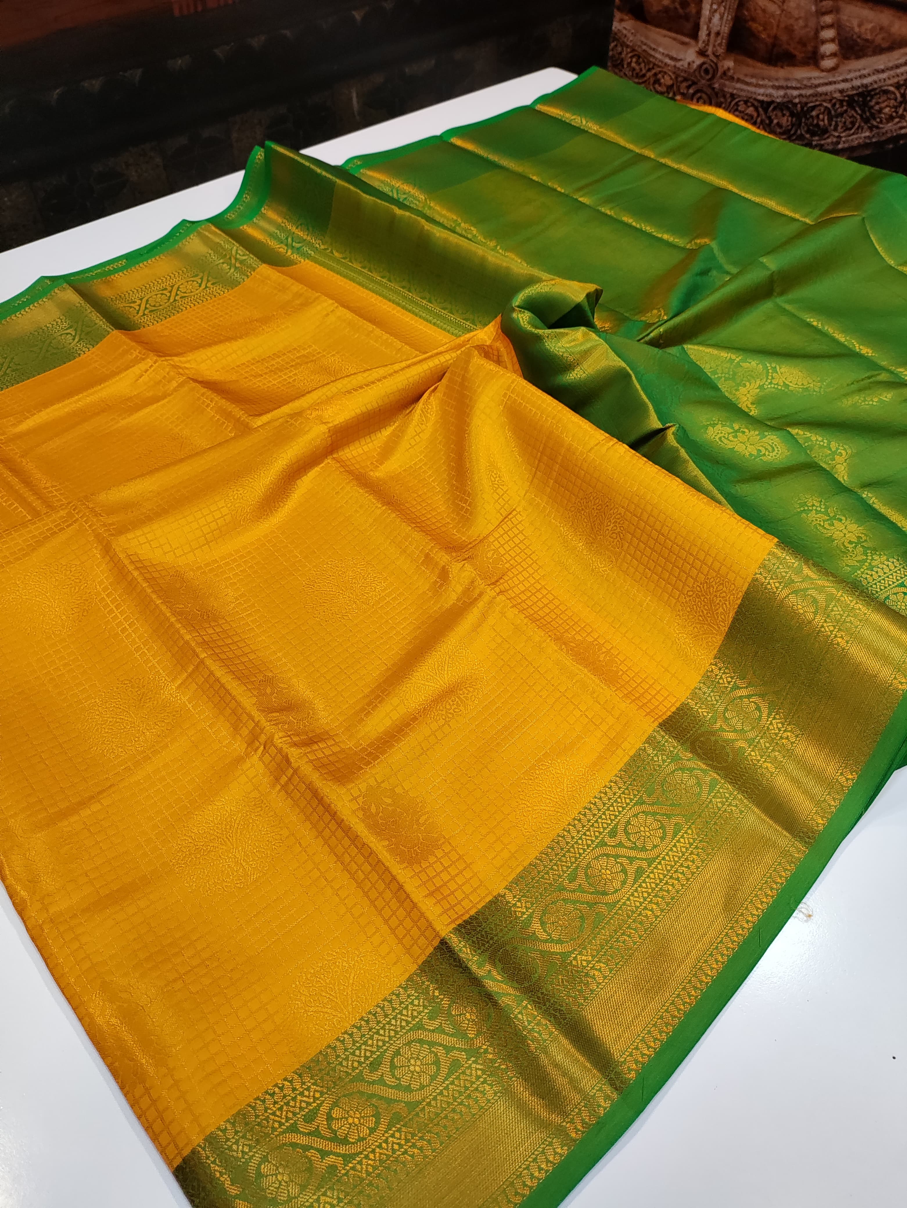 Vairaoosi Sarees (2 Days Pre Booking)
