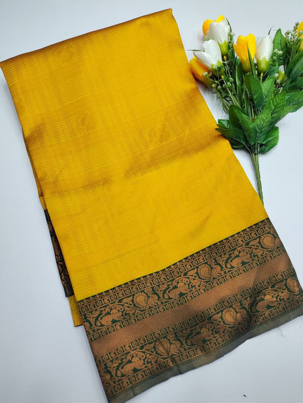 Vairaoosi Pavishna Saree