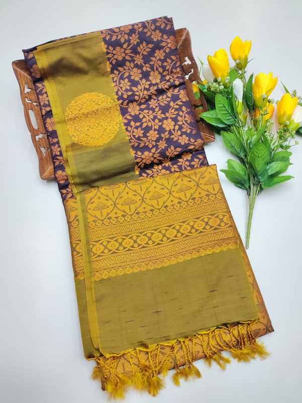 Pugazhini saree