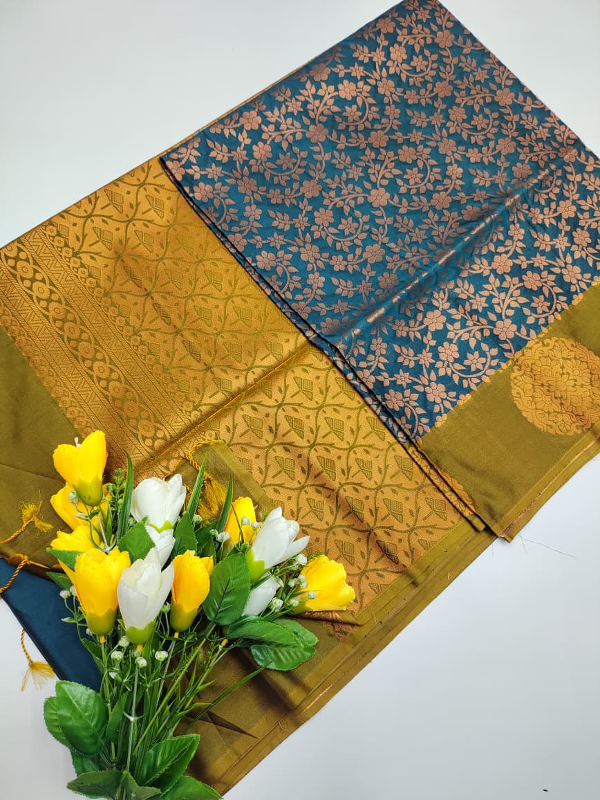Pugazhini saree