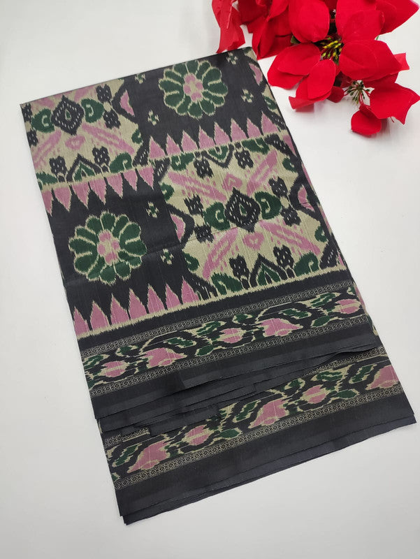 Womaniya (Diwali Collection)