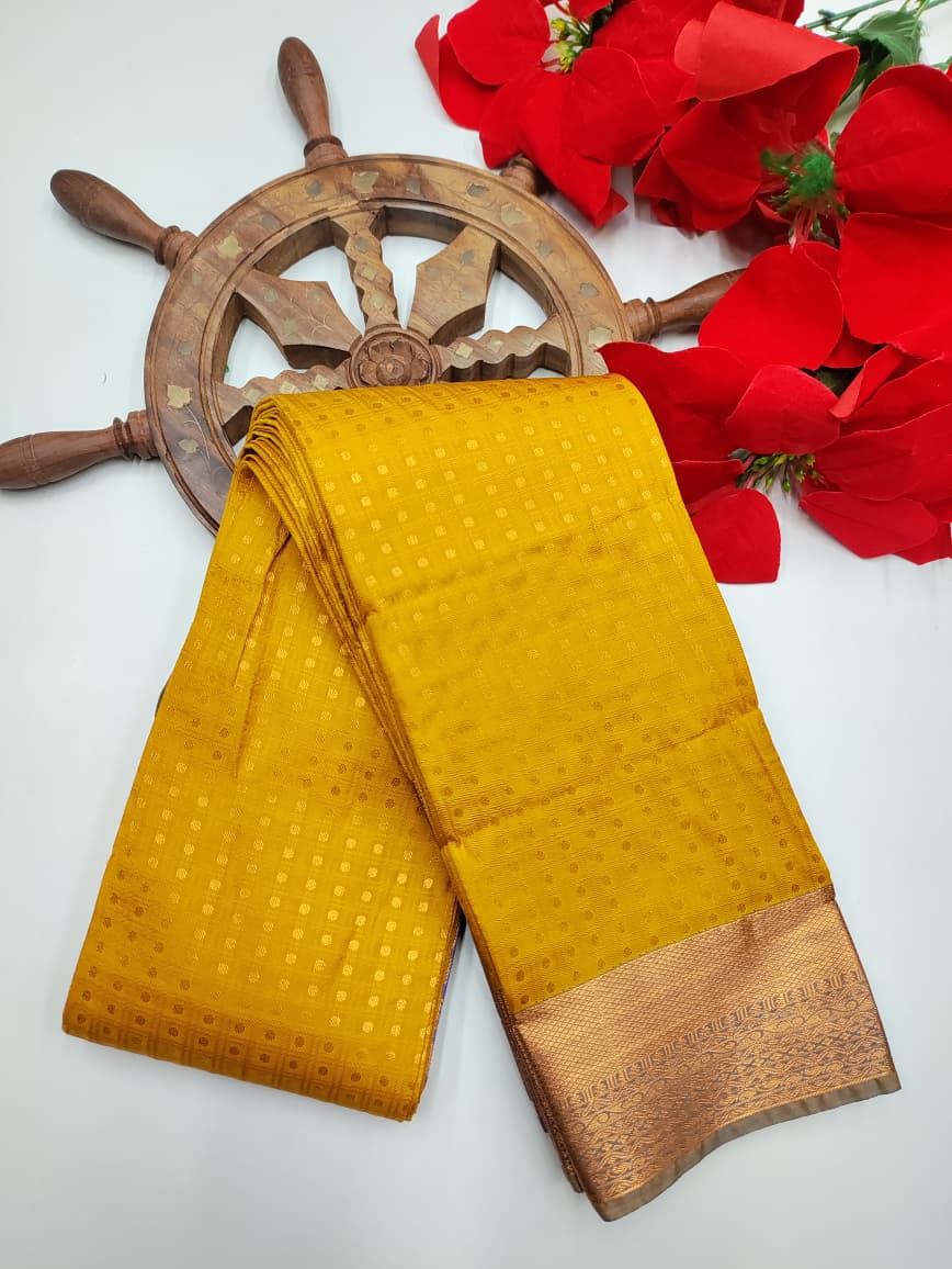 Diya Saree (1000 Putta Saree )