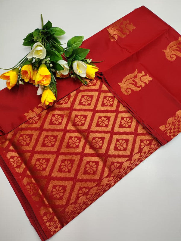 Yazhini Pavishna Saree