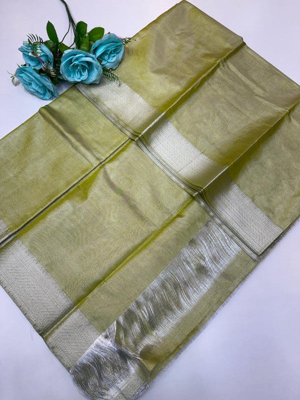 Yazhisai Saree (12C)  YZ102