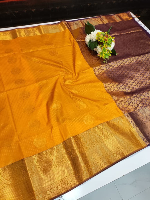 Artificial Naar Pattu Zari Saree with Contrast Blouse for Wedding Wear