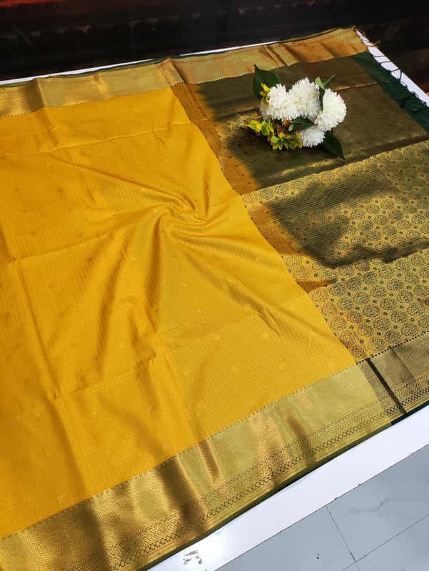 Artificial Naar Pattu Zari Saree with Contrast Blouse for Wedding Wear