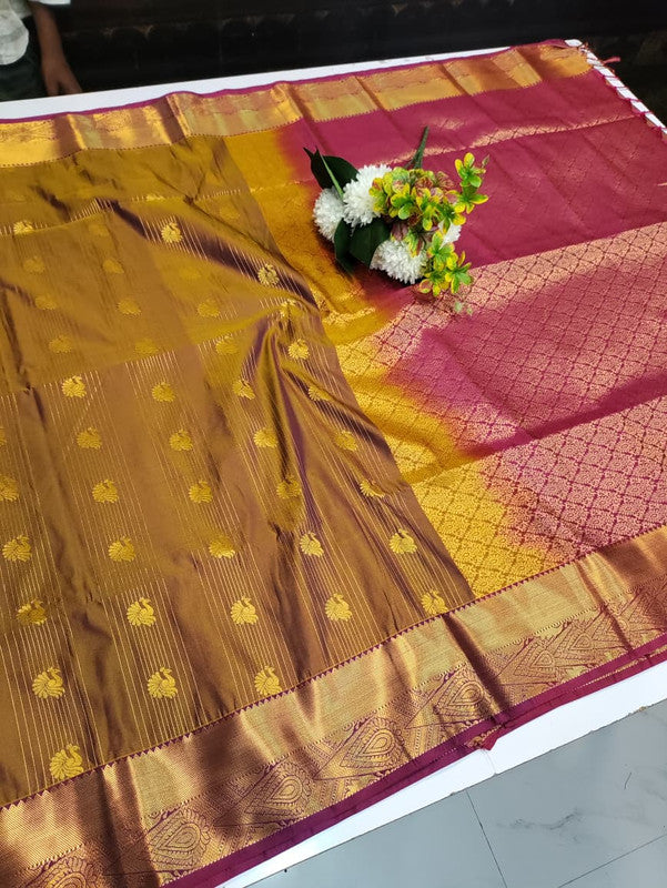 Artificial Naar Pattu Zari Saree with Contrast Blouse for Wedding Wear
