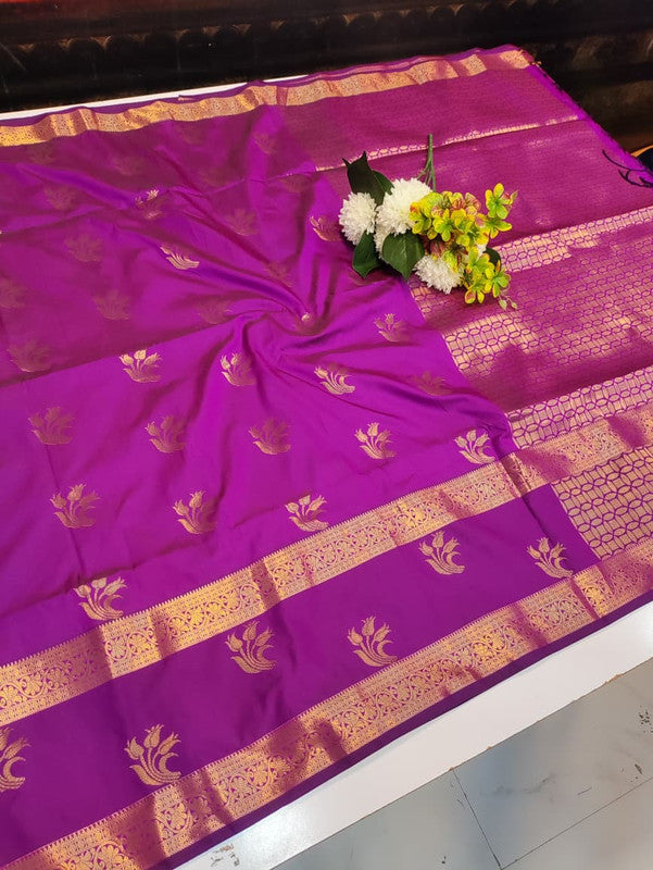 Artificial Naar Pattu Zari Saree with Contrast Blouse for Wedding Wear