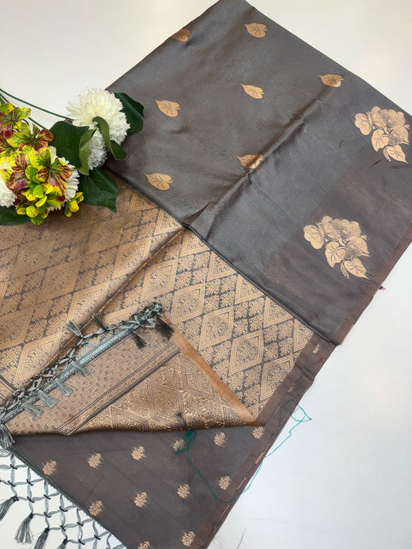 Offer Mixing Saree in soft fabric for wedding wear