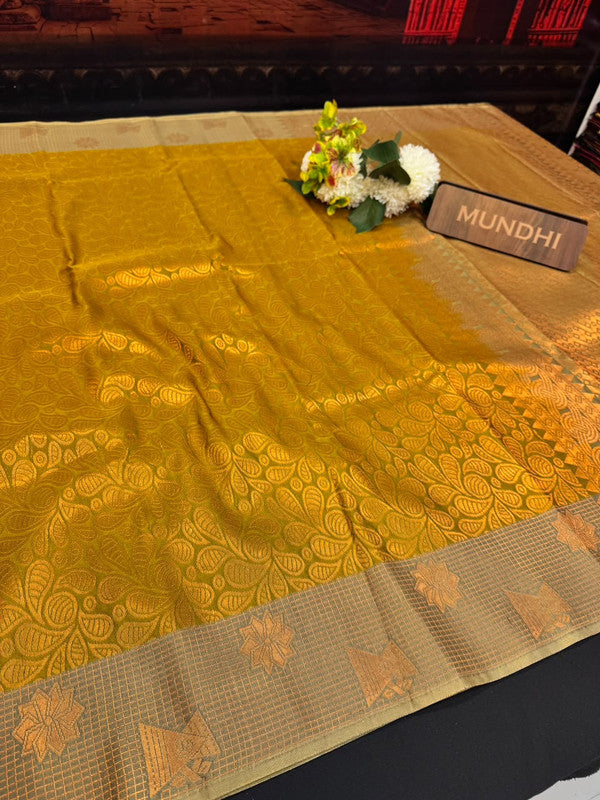 Shop the Pugazhini Soft Silk Saree with elegant zari work
