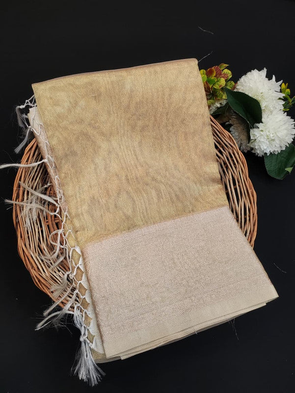 Offer Celebrity Saree in Offer Celebrity fabric for weddings