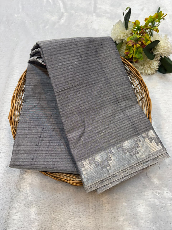 Dorothy cotton saree with zari and plain design