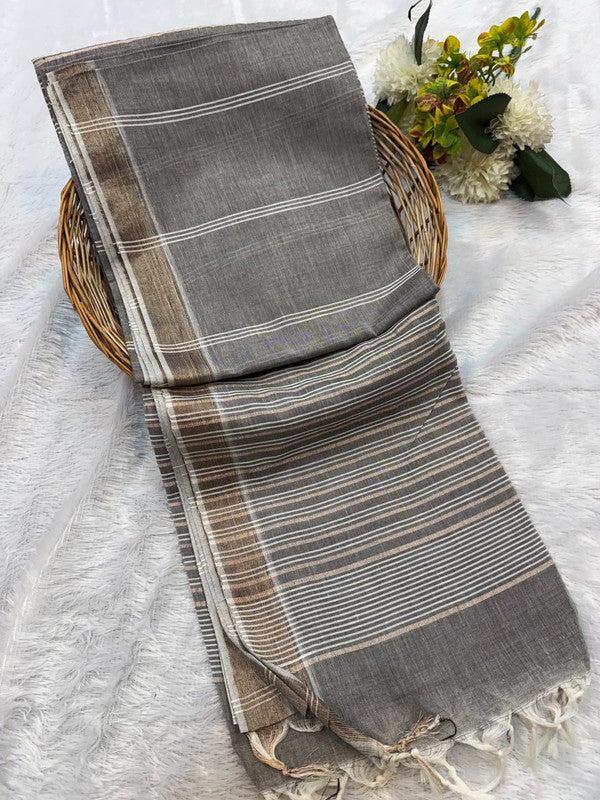 Dorothy cotton saree with zari and plain design