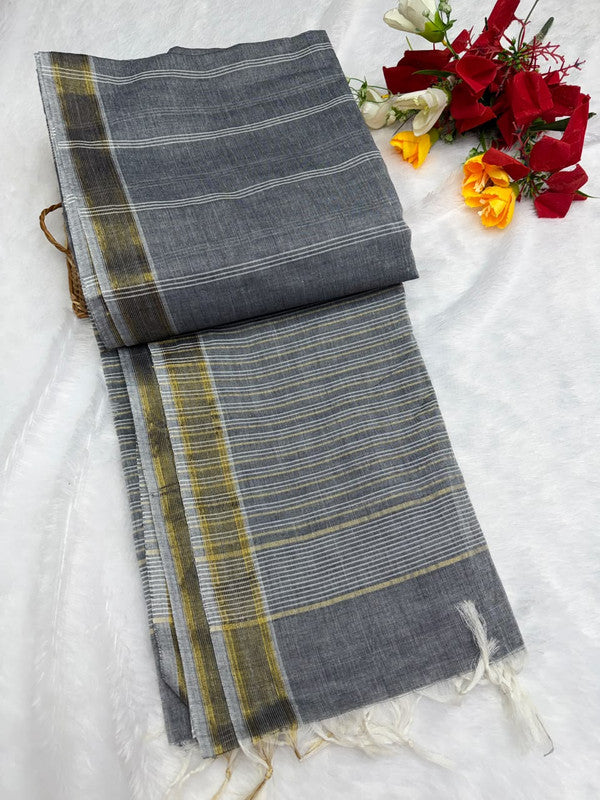 Dorothy cotton saree with zari and plain design