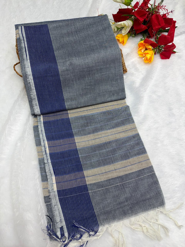 Dorothy cotton saree with zari and plain design
