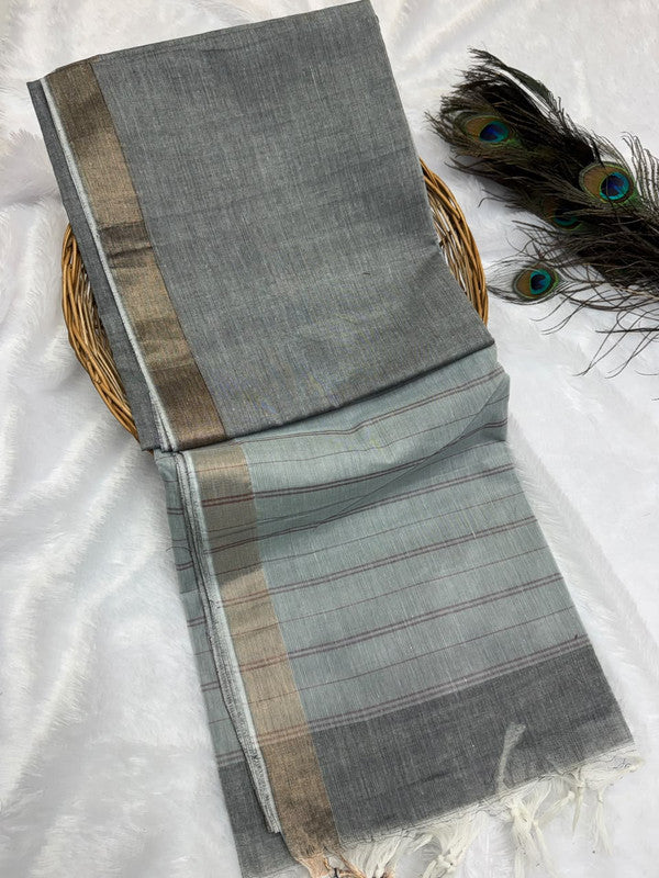Dorothy cotton saree with zari and plain design