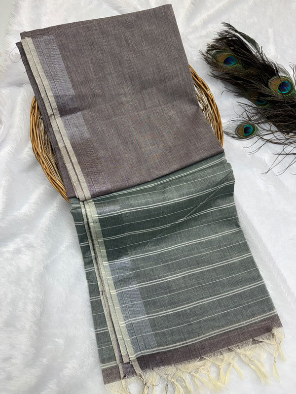 Dorothy cotton saree with zari and plain design