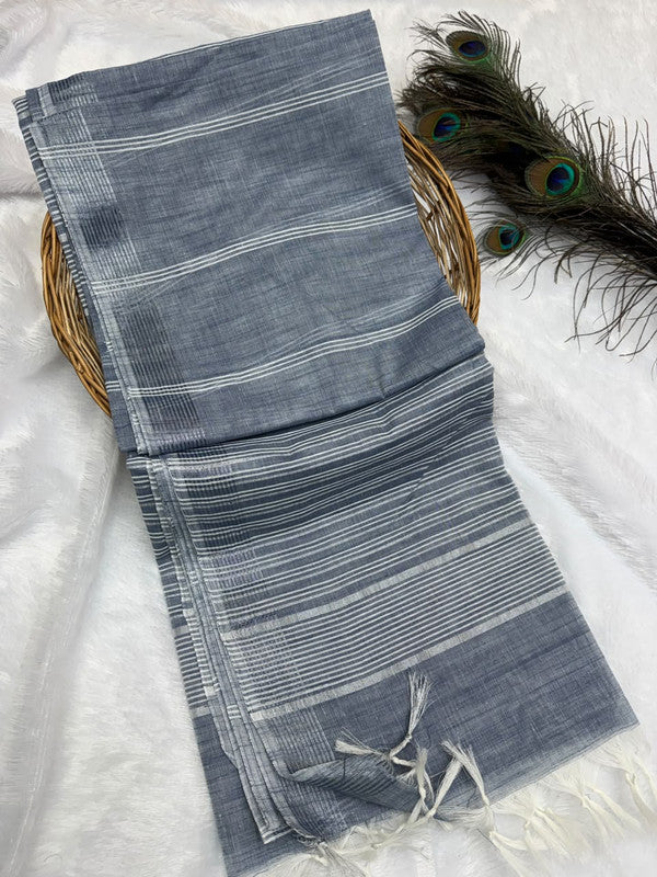 Dorothy cotton saree with zari and plain design
