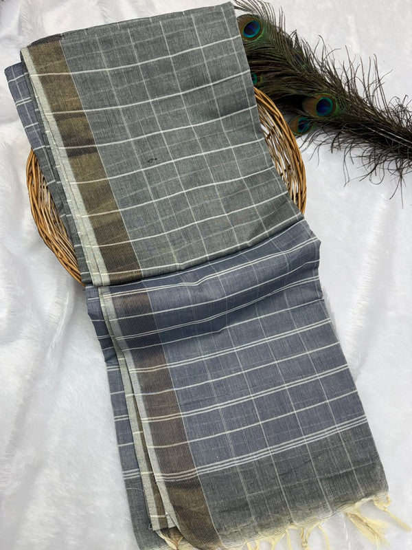 Dorothy cotton saree with zari and plain design