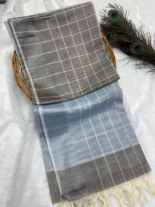 Dorothy cotton saree with zari and plain design