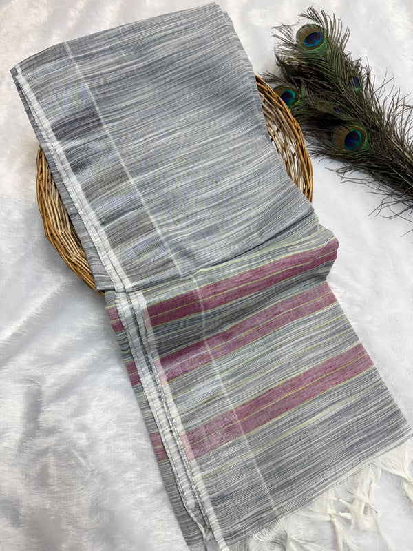 Dorothy cotton saree with zari and plain design