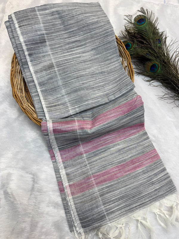 Dorothy cotton saree with zari and plain design