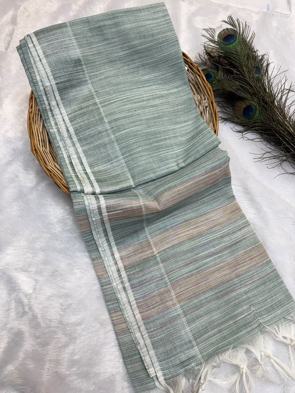 Dorothy cotton saree with zari and plain design