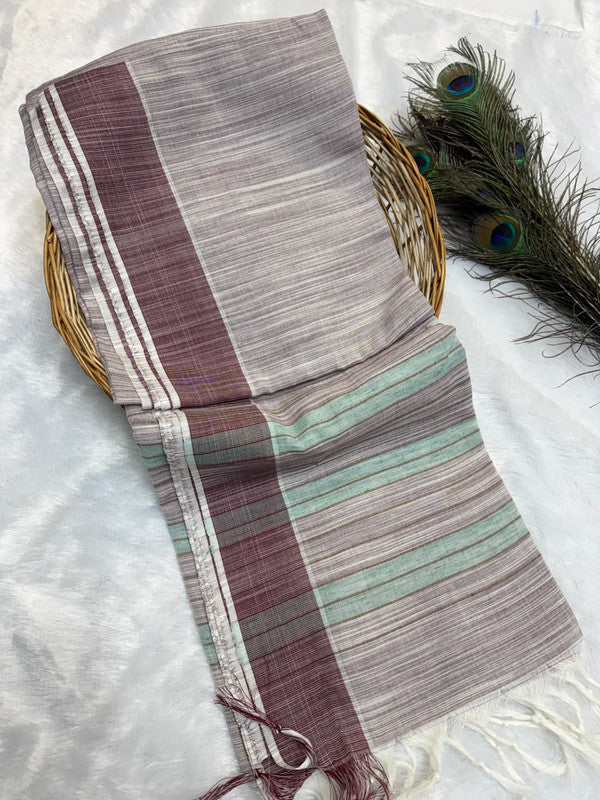Dorothy cotton saree with zari and plain design
