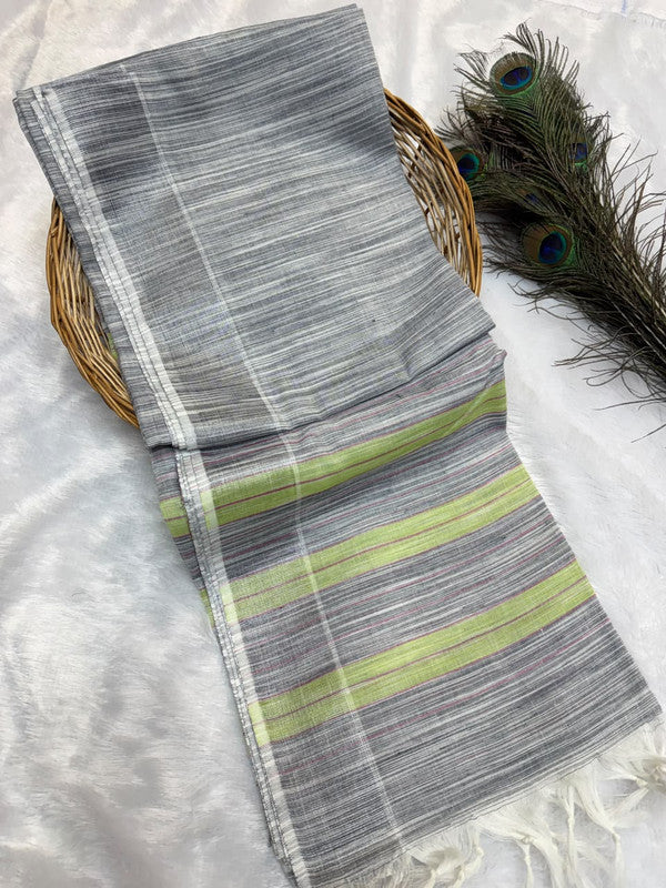 Dorothy cotton saree with zari and plain design