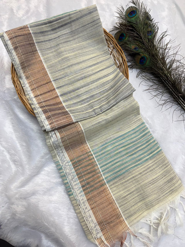 Dorothy cotton saree with zari and plain design