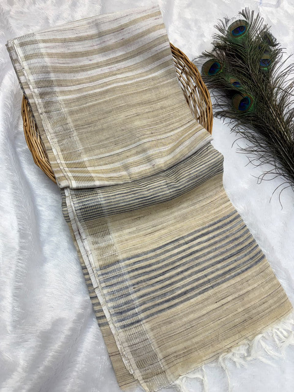 Dorothy cotton saree with zari and plain design
