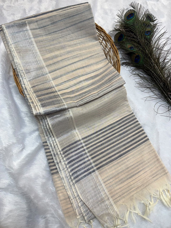 Dorothy cotton saree with zari and plain design
