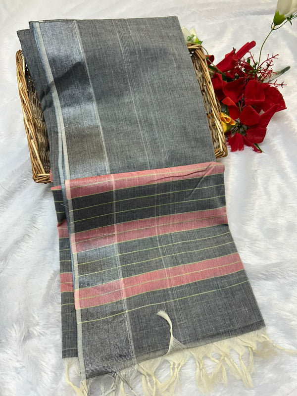 Dorothy cotton saree with zari and plain design