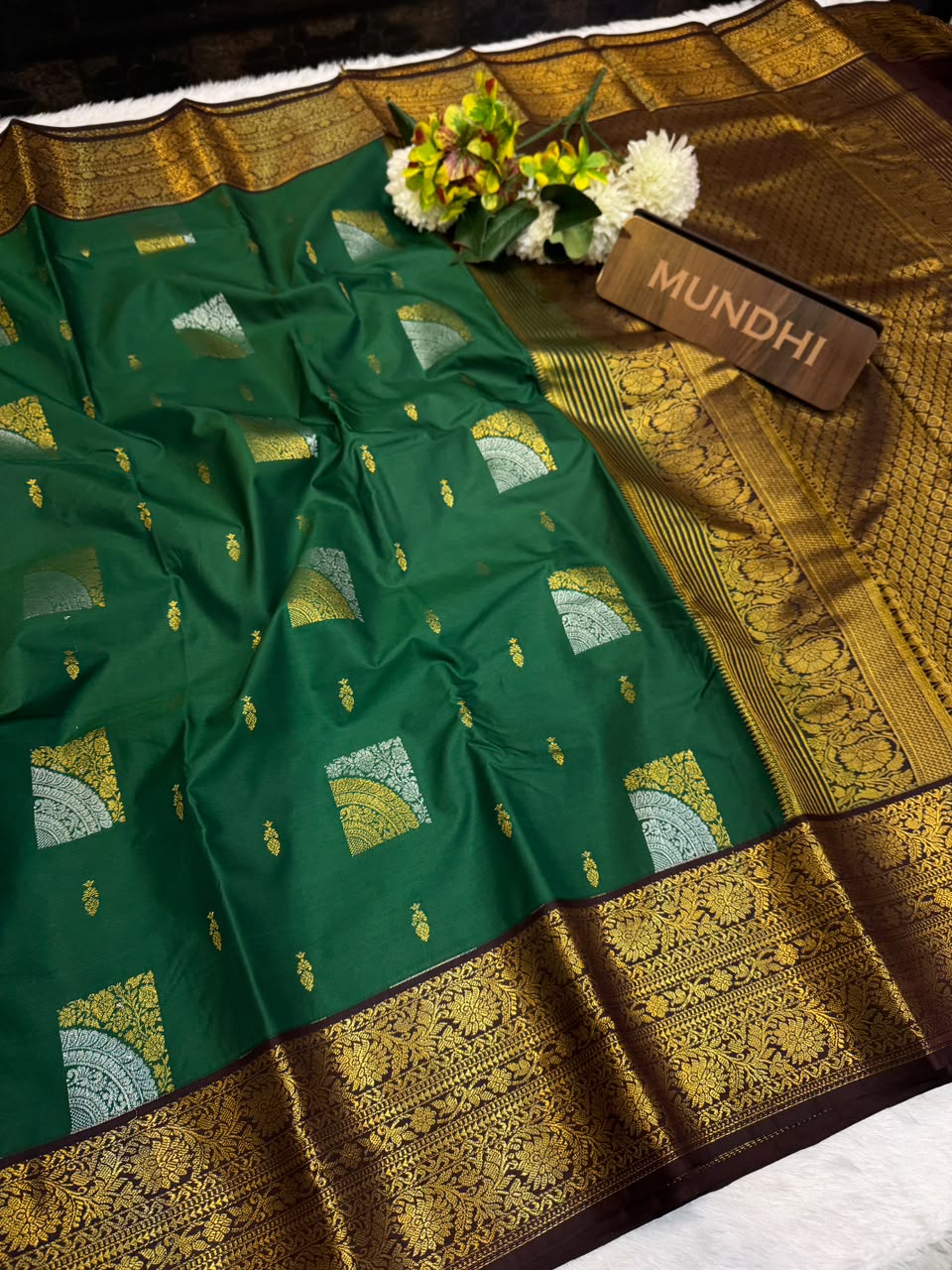 Vennila Semi Silk Saree | Zari Work | VNN349