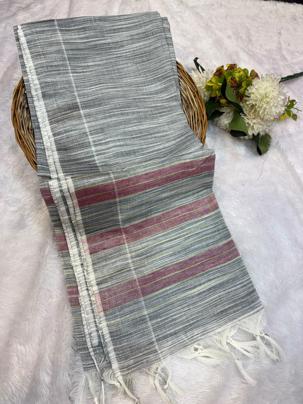 Dorothy cotton saree with zari and plain design