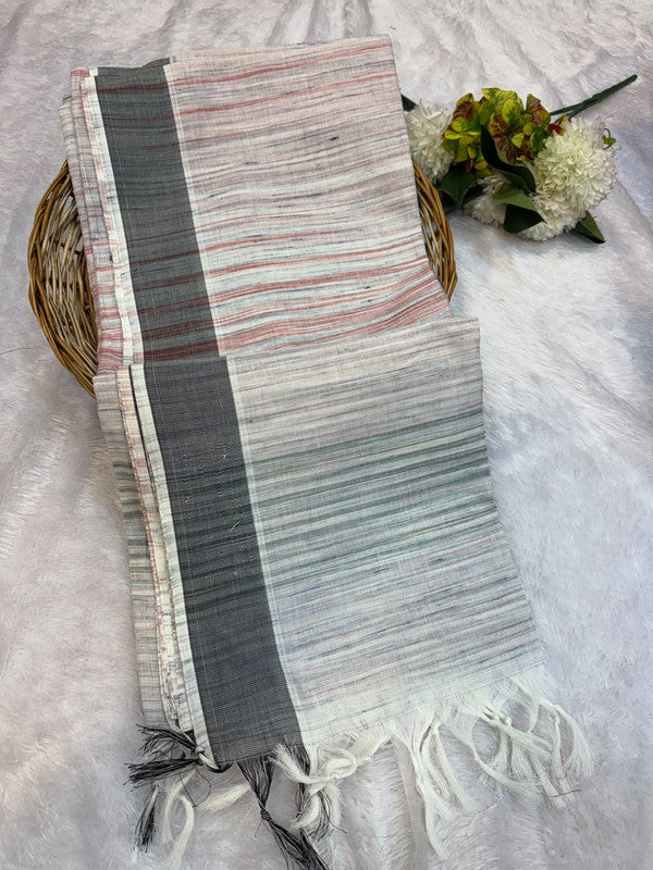 Dorothy cotton saree with zari and plain design