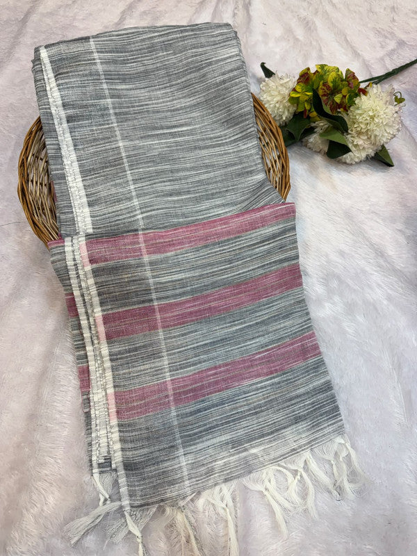 Dorothy cotton saree with zari and plain design