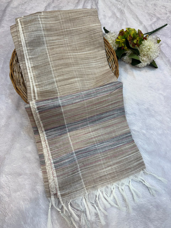 Dorothy cotton saree with zari and plain design