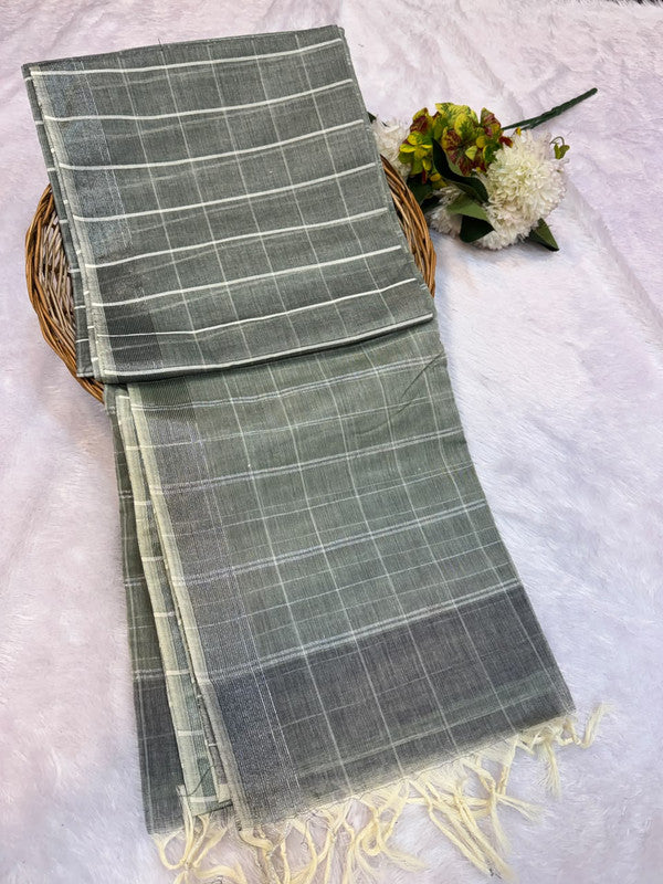 Dorothy cotton saree with zari and plain design