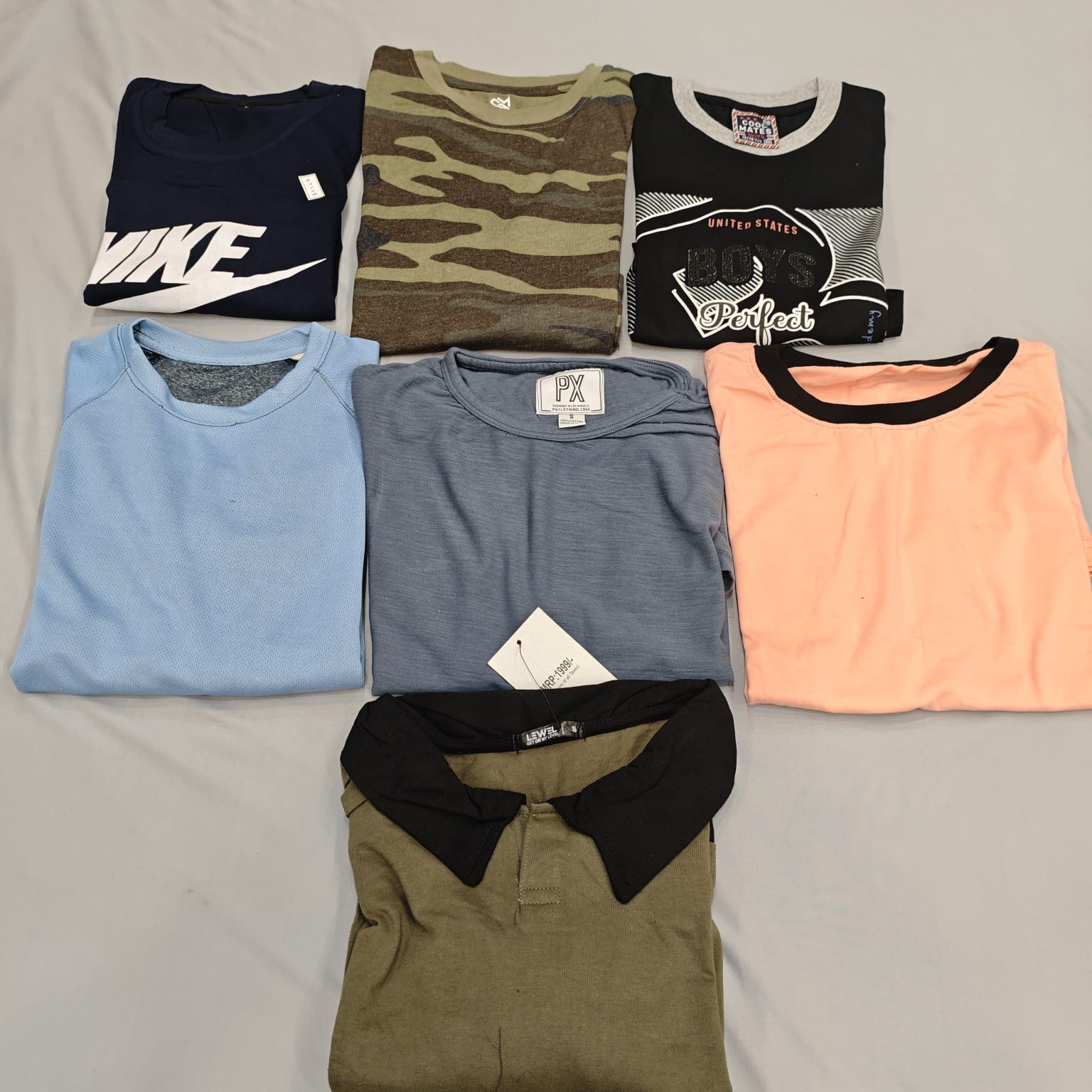 7 T-shirts(Size-L)